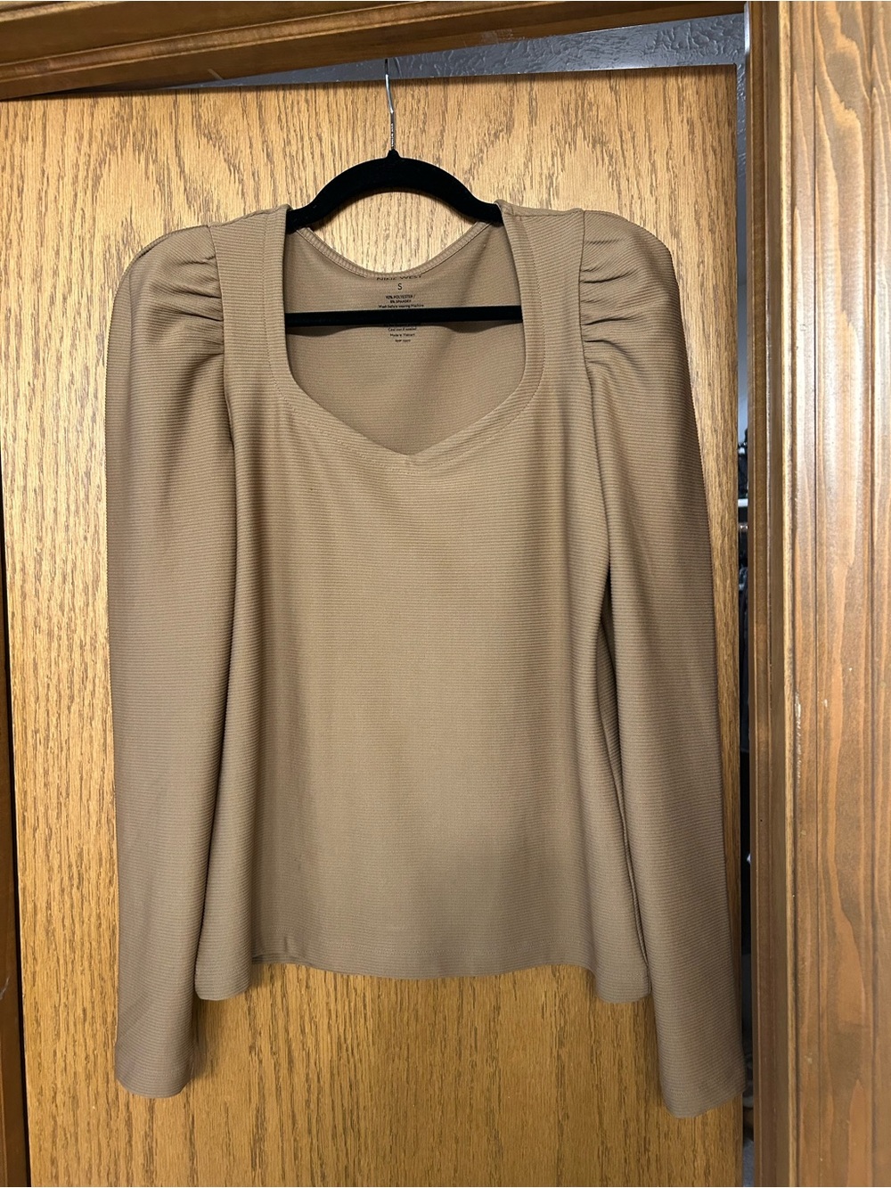 NWOT Nine West Tan Puff-Sleeve Square Neck Long-Sleeve Top